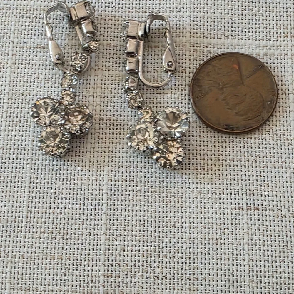 Vintage 1940's Rhinestone Silver Tone Dangle Clip on Earrings…